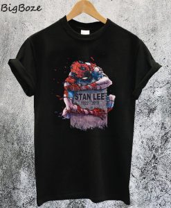 Spider Man Hug Stan Lee 1922 2018 T-Shirt